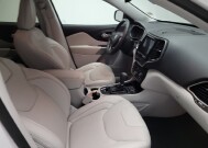 2019 Jeep Cherokee in Downey, CA 90241 - 18142325 21