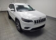 2019 Jeep Cherokee in Indianapolis, IN 46222 - 18142345 13