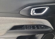 2023 Jeep Compass in St. Louis, MO 63125 - 18142376 27