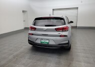 2020 Hyundai Elantra in Glendale, AZ 85301 - 18142798 7