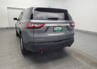 2019 Chevrolet Traverse in Stone Mountain, GA 30083 - 18142942 5