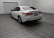 2018 Toyota Camry in Oklahoma City, OK 73139 - 18142960 5