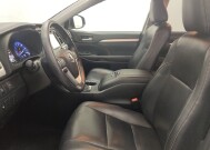 2019 Toyota Highlander in Jacksonville, FL 32210 - 18143022 17