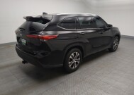 2021 Toyota Highlander in Lombard, IL 60148 - 18143151 10