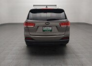 2017 Kia Sorento in Lubbock, TX 79424 - 18143199 6