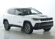 2025 Jeep Compass in Bedford, OH 44146 - 18143332 9