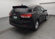 2018 Kia Sorento in Orlando, FL 32808 - 18143485 9