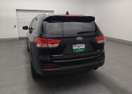 2018 Kia Sorento in Orlando, FL 32808 - 18143485 6