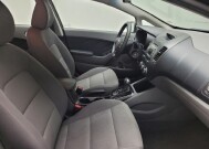 2017 Kia Forte in Eastpointe, MI 48021 - 18143567 21