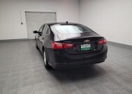 2021 Chevrolet Malibu in Downey, CA 90241 - 18143758 6