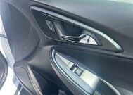 2019 Chevrolet Malibu in Marysville, OH 43040 - 18143803 33