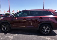 2019 Toyota Highlander in Dallas, TX 75228 - 18143820 8