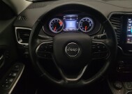 2019 Jeep Cherokee in Glendale, AZ 85301 - 18144082 22