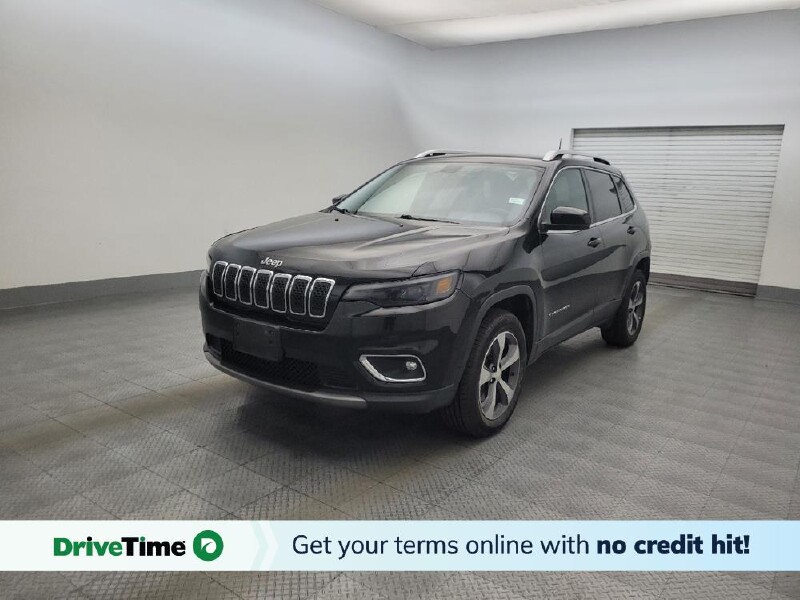 2019 Jeep Cherokee in Glendale, AZ 85301 - 18144082