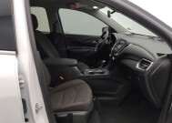 2019 Chevrolet Equinox in Topeka, KS 66611 - 18144104 21
