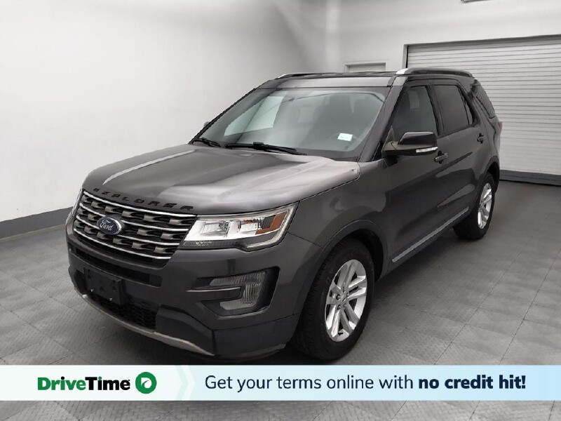 2017 Ford Explorer in Independence, MO 64055 - 18144158