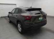 2024 Chevrolet Trax in Gainesville, FL 32609 - 18144161 5