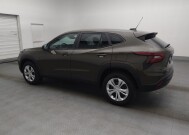 2024 Chevrolet Trax in Gainesville, FL 32609 - 18144161 3