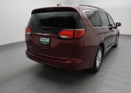 2017 Chrysler Pacifica in Gladstone, MO 64118 - 18144202 7