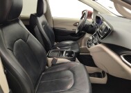 2017 Chrysler Pacifica in Gladstone, MO 64118 - 18144202 21