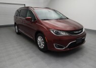 2017 Chrysler Pacifica in Gladstone, MO 64118 - 18144202 14