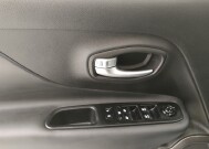 2022 Jeep Renegade in St. Louis, MO 63136 - 18144271 27