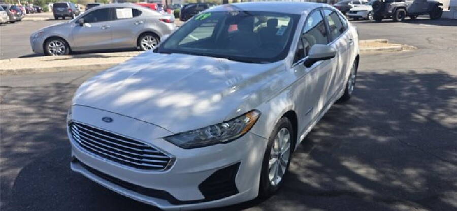 2019 Ford Fusion in Mesa, AZ 85212 - 18144309