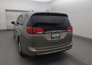 2018 Chrysler Pacifica in Clearwater, FL 33764 - 18144444 5