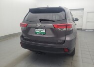 2019 Toyota Highlander in Tallahassee, FL 32304 - 18144707 7