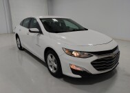 2019 Chevrolet Malibu in Columbus, OH 43231 - 18144739 13