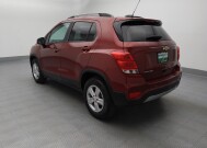 2022 Chevrolet Trax in Gladstone, MO 64118 - 18144759 5