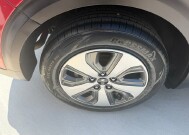 2019 Kia Niro in Knoxville, TN 37920 - 18145216 26