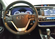 2019 Toyota Highlander in Duluth, GA 30096 - 18145250 22