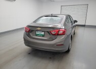 2018 Chevrolet Cruze in Miamisburg, OH 45342 - 18145373 7
