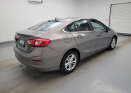 2018 Chevrolet Cruze in Miamisburg, OH 45342 - 18145373 10