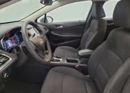 2018 Chevrolet Cruze in Miamisburg, OH 45342 - 18145373 17