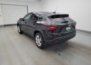 2024 Chevrolet Trax in Miamisburg, OH 45342 - 18145382 5