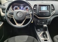 2018 Jeep Cherokee in Louisville, KY 40258 - 18145450 22