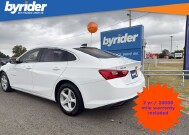 2018 Chevrolet Malibu in Conway, AR 72032 - 18145566 3