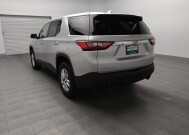 2019 Chevrolet Traverse in Fort Worth, TX 76116 - 18145616 5