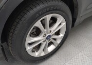 2018 Ford Escape in Topeka, KS 66611 - 18145768 31