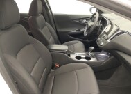 2019 Chevrolet Malibu in Wichita, KS 67207 - 18145769 21