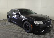 2018 Chrysler 300 in Midlothian, IL 60445 - 18145777 11