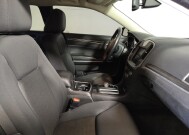 2018 Chrysler 300 in Midlothian, IL 60445 - 18145777 21