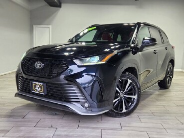 2021 Toyota Highlander in Cinnaminson, NJ 08077