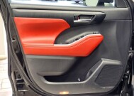 2021 Toyota Highlander in Cinnaminson, NJ 08077 - 18145970 10