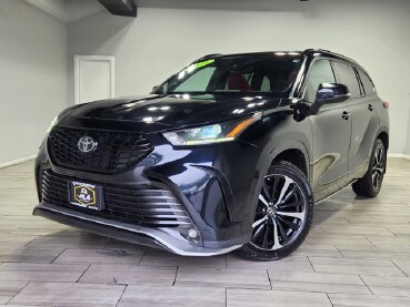 2021 Toyota Highlander in Cinnaminson, NJ 08077