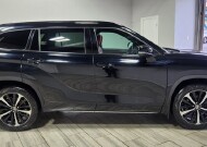 2021 Toyota Highlander in Cinnaminson, NJ 08077 - 18145970 6
