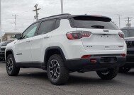 2026 Jeep Compass in Bedford, OH 44146 - 18145981 3
