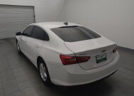 2020 Chevrolet Malibu in Live Oak, TX 78233 - 18146210 5